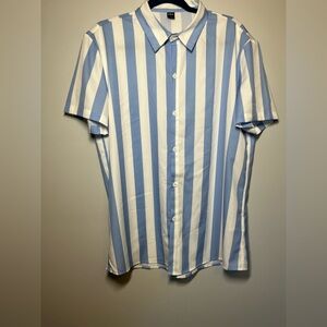SHEIN Men's Blue and White Striped Casual Shirt